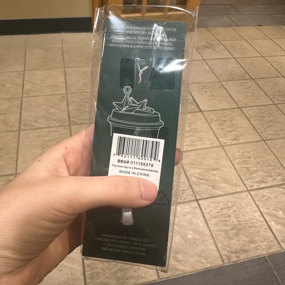 Starbucks Star Keychain Lid Stopper 2024 - Picture 8 of 14